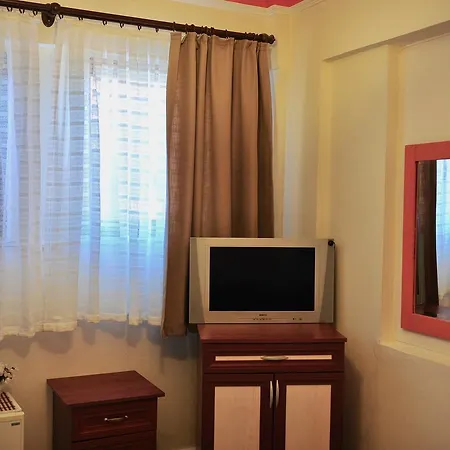 Adasu Homestay *